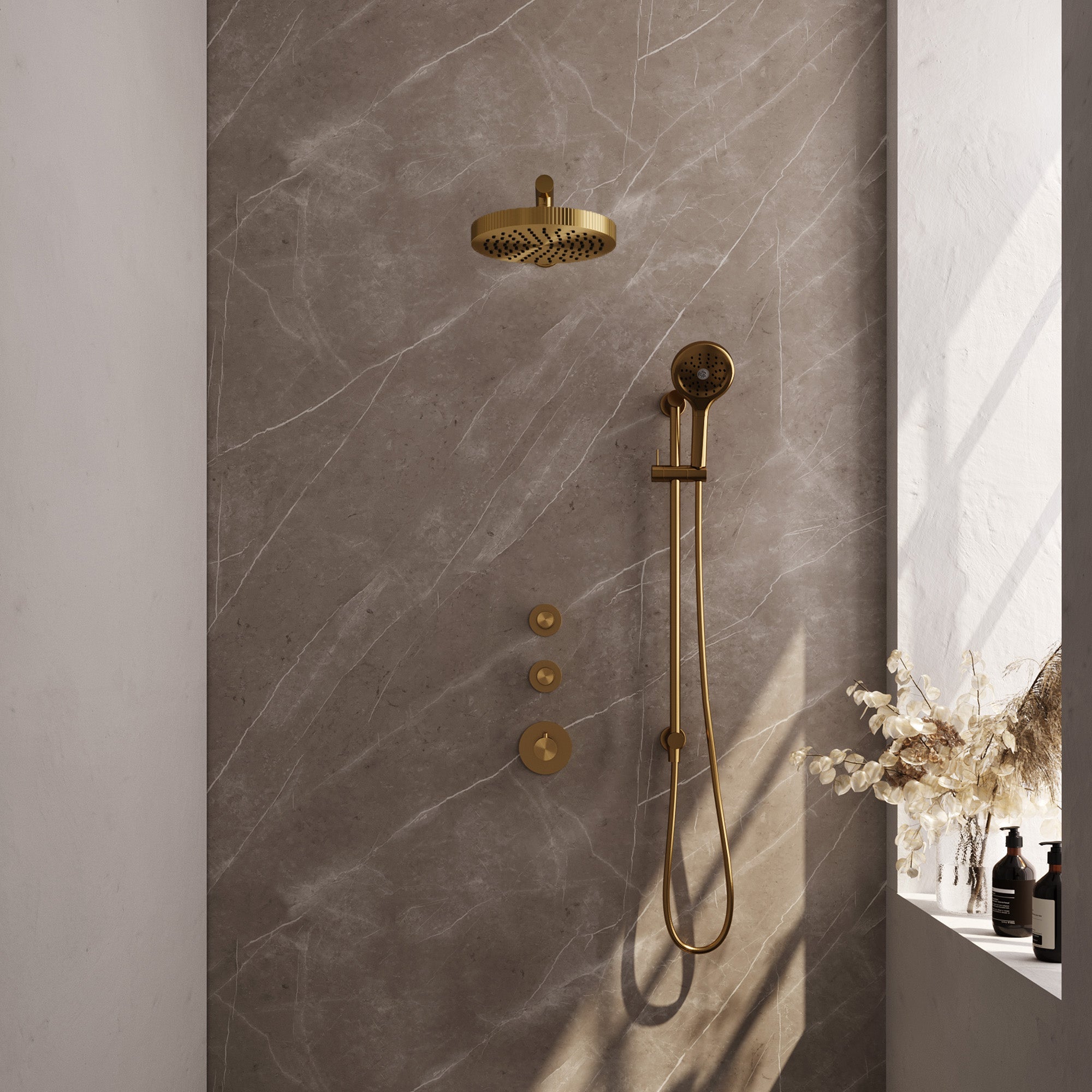 Brauer Stripe inbouw regendoucheset met 2 stopkranen - rechte wandarm - 3-standen handdouche - glijstang - Geborsteld Goud PVD
