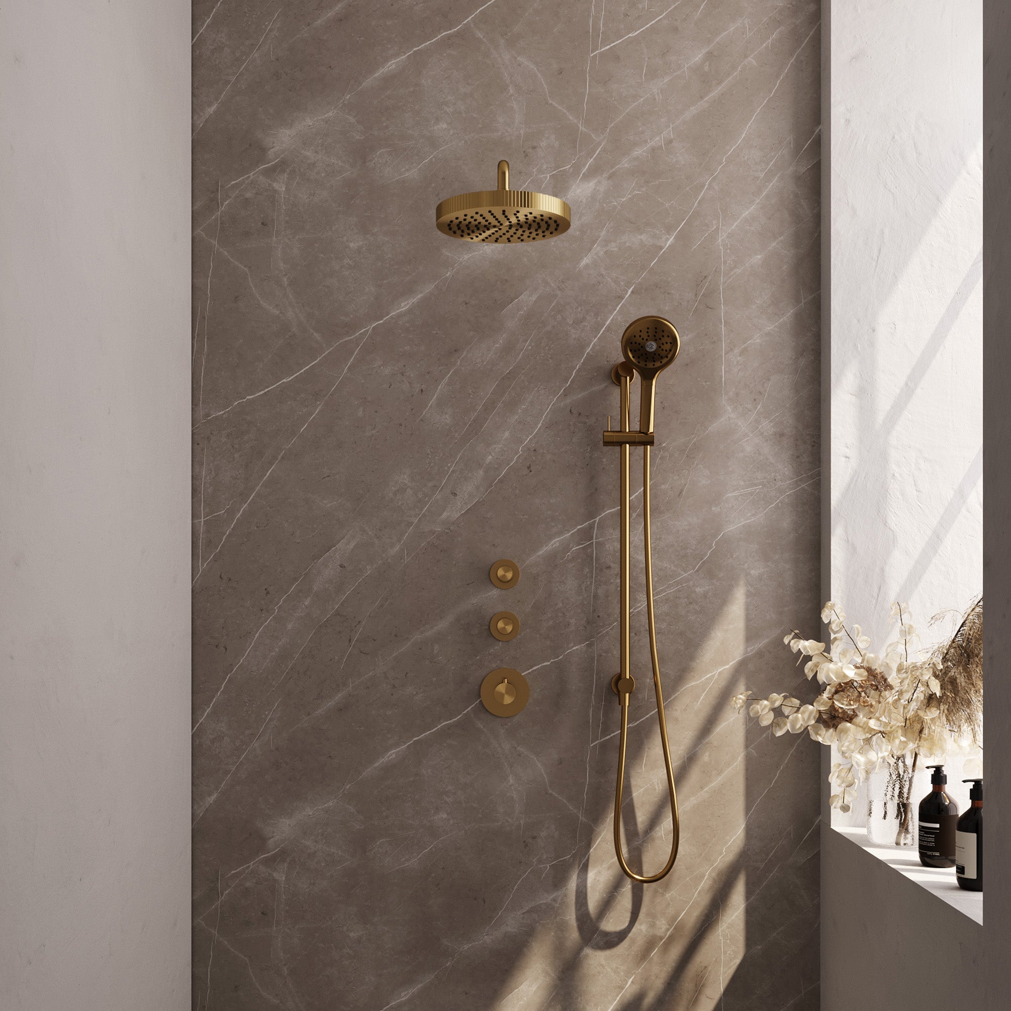 Brauer Stripe inbouw regendoucheset met 2 stopkranen - gebogen wandarm - 3-standen handdouche - glijstang - Geborsteld Goud PVD