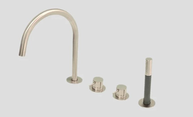 Lagoo - Garda - Badrandcombinatie met mengkraan, uitloop, 2 mengkranen en handdouche (staaf) - Chroom - G3210CH