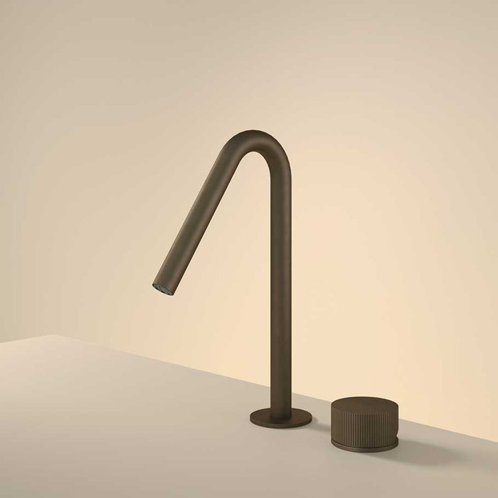 Hotbath Guy Row GY023R 2-gats wastafelkraan met draaibare uitloop - Tuscan Bronze